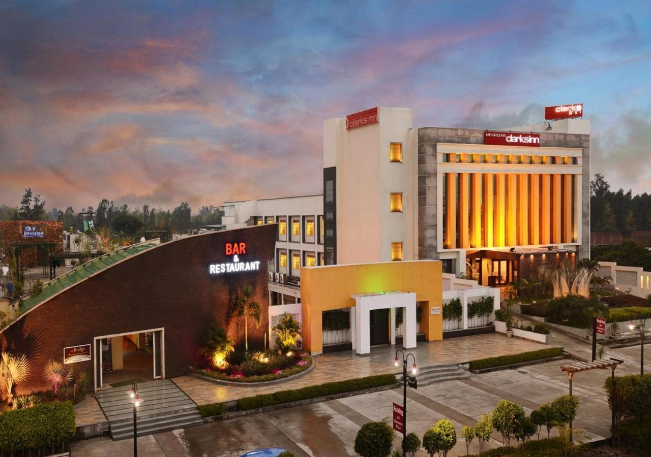 M B Greens Clarks Inn Moradabad Exterior foto