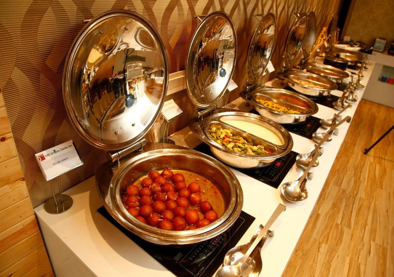 M B Greens Clarks Inn Moradabad Exterior foto